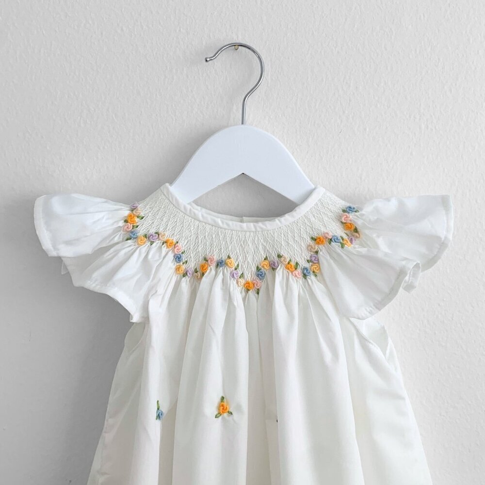 NWT Beautiful Girls Embroidered Smocked Bishop Dress Spring Flowers White 5T